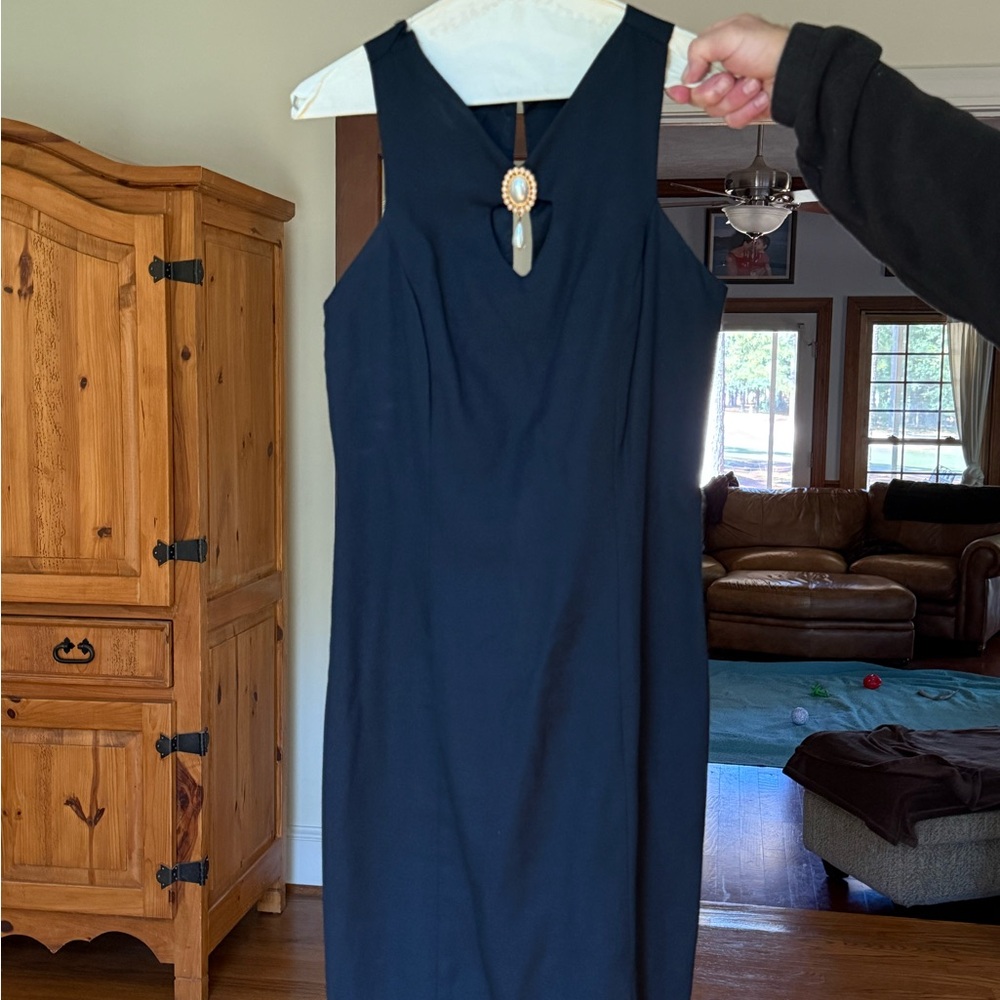 Chic Navy Sleeveless Midi Dress